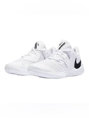 BRAND NEW women Nike nike hyperspeed court white shoes size US 9.5